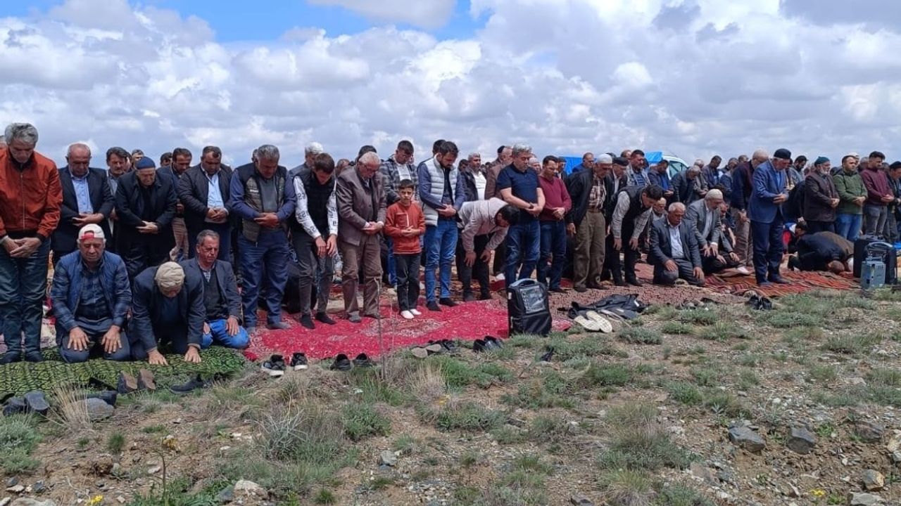 Kayseri'de o ilçede kurbanlar kesildi!