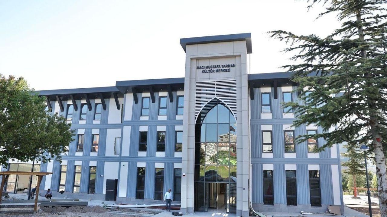 Kocasinan Belediyesi bir projeyi daha bitirdi! Erkilet'te o merkez dolup taşacak