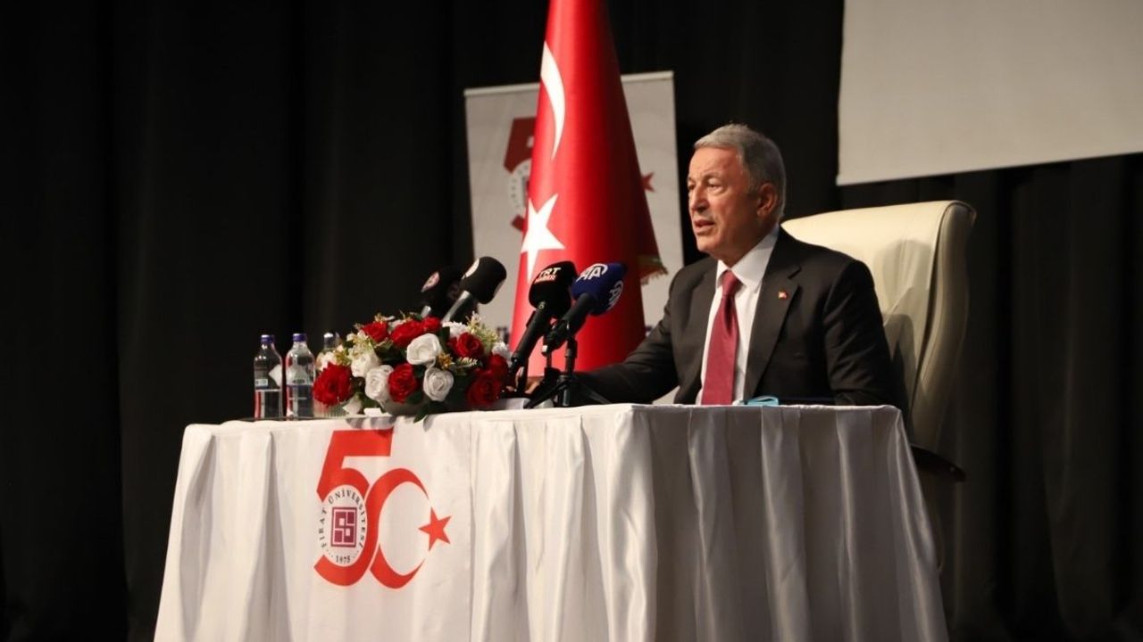 AK Parti Kayseri Milletvekili Hulusi Akar: Sağa sola bakmadan ilerleyeceğiz!
