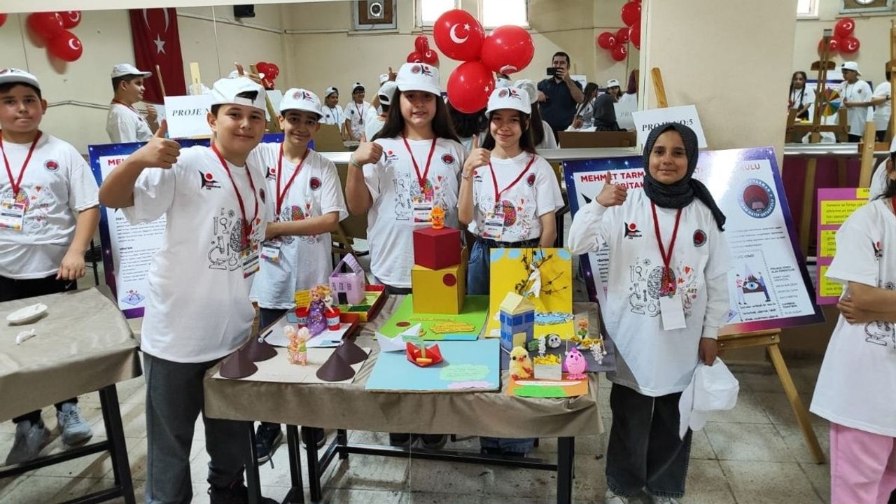 Kayseri’de TÜBİTAK 4006 Bilim Fuarı heyecanı başladı!
