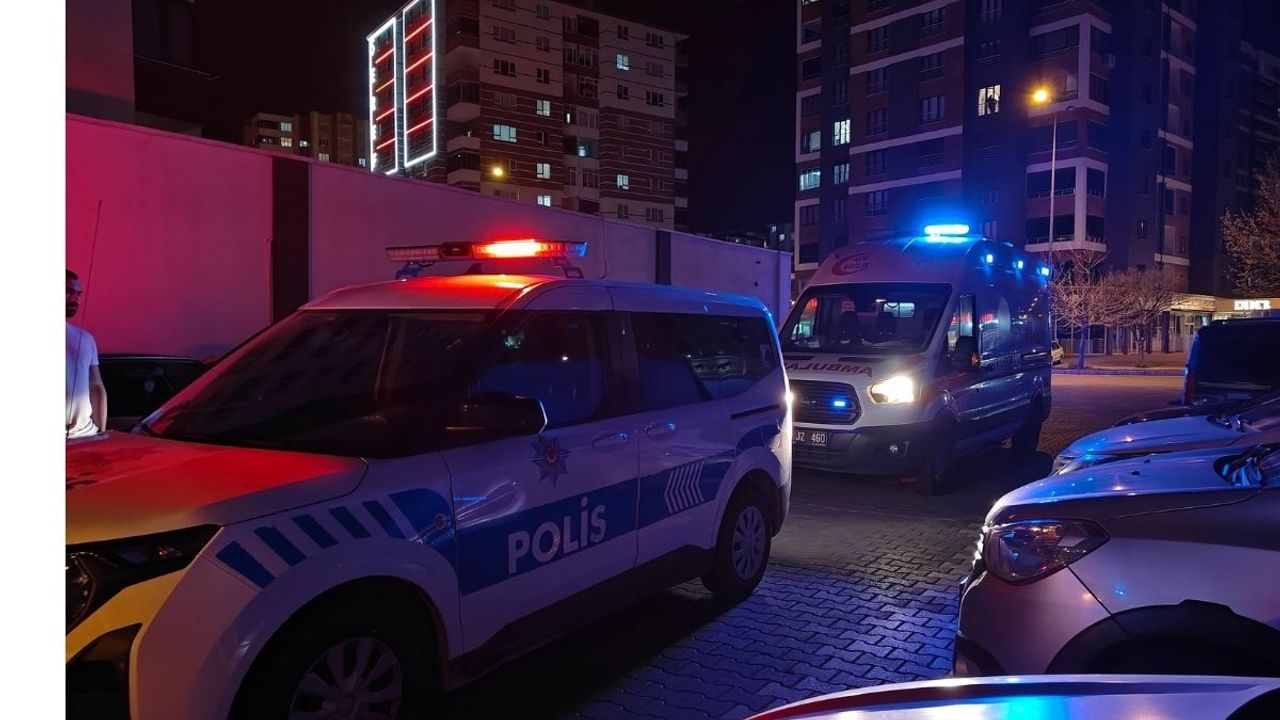 Kayseri'de bıçaklı kavga! Bir kişi yaralandı