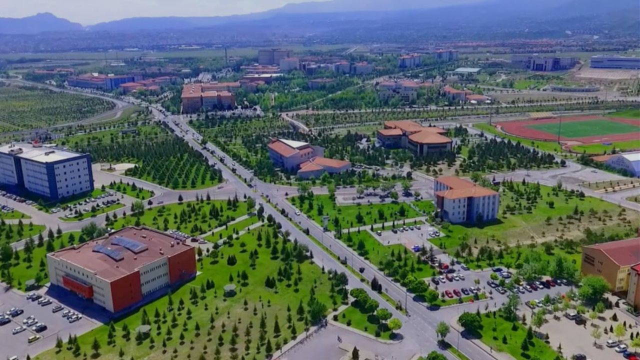 Erciyes Üniversitesi mezunlarını Ali Dağı'nda buluşturuyor!