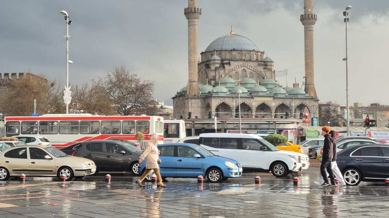 Kayseri’ye sağanak yağış geliyor! Meteoroloji gün gün uyardı