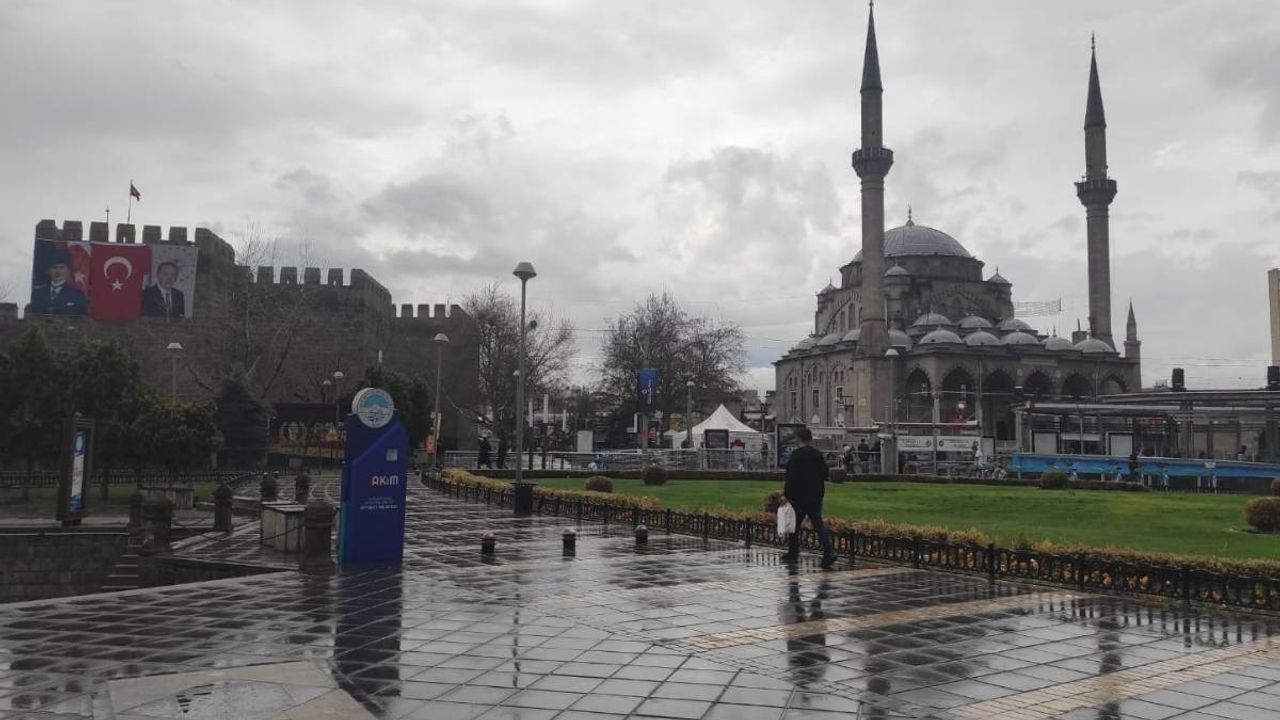 Kayseri’ye uyarı üstüne uyarı geldi! Sağanak yağışlar geri geliyor
