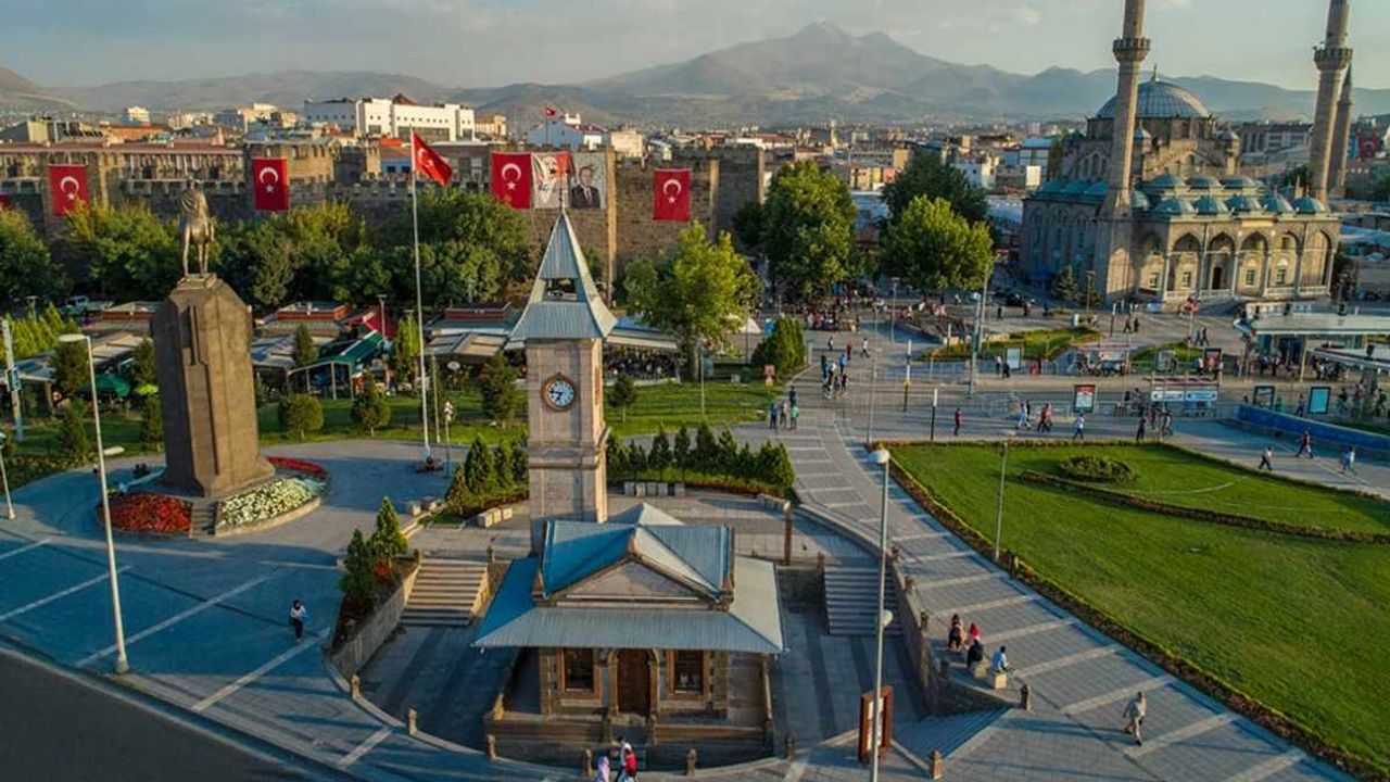 Kayseri'de 9 ilçeye uyarı üstüne uyarı geldi! Gün boyu devam edecek