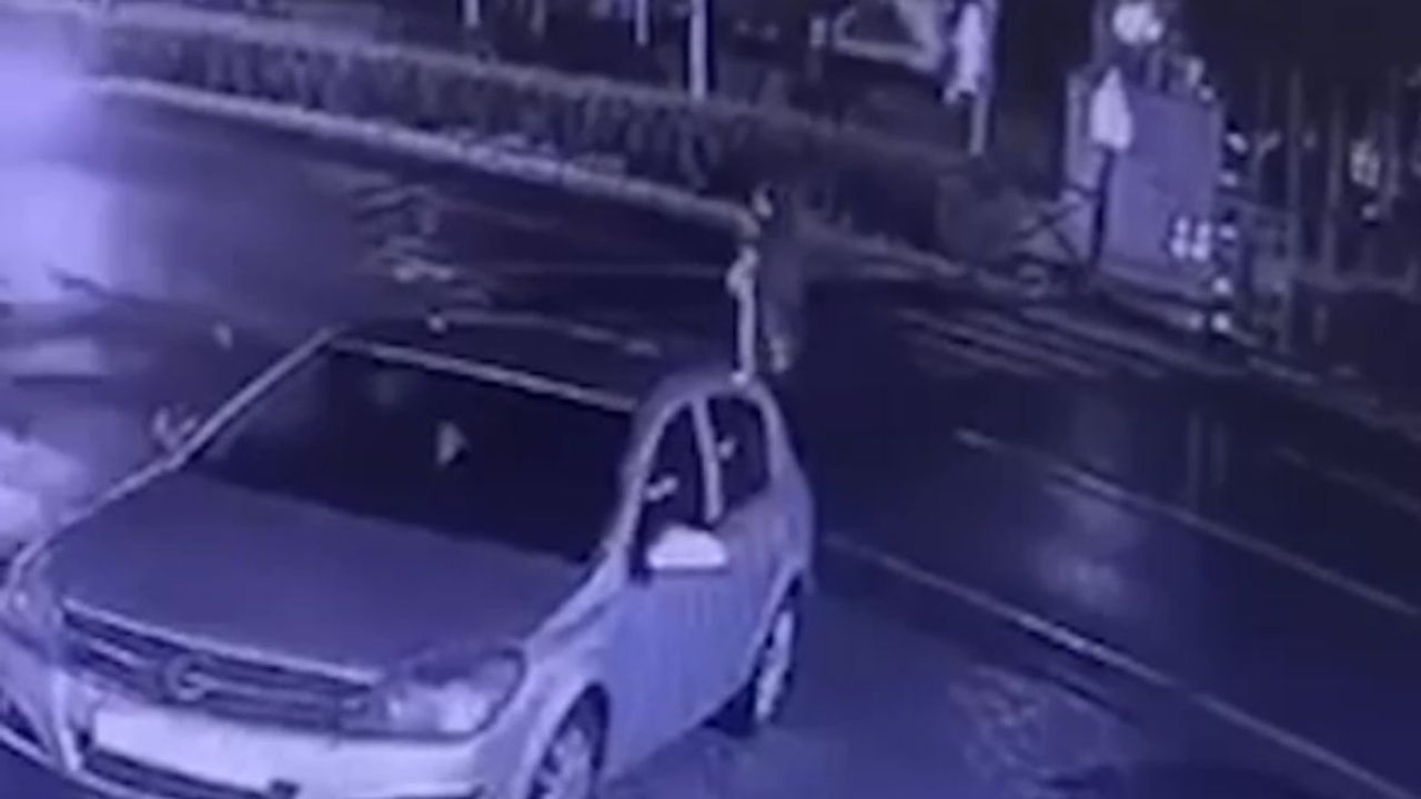 Kayseri'de yaya geçidinde aracın çarptığı genç kız kurtarılamadı!