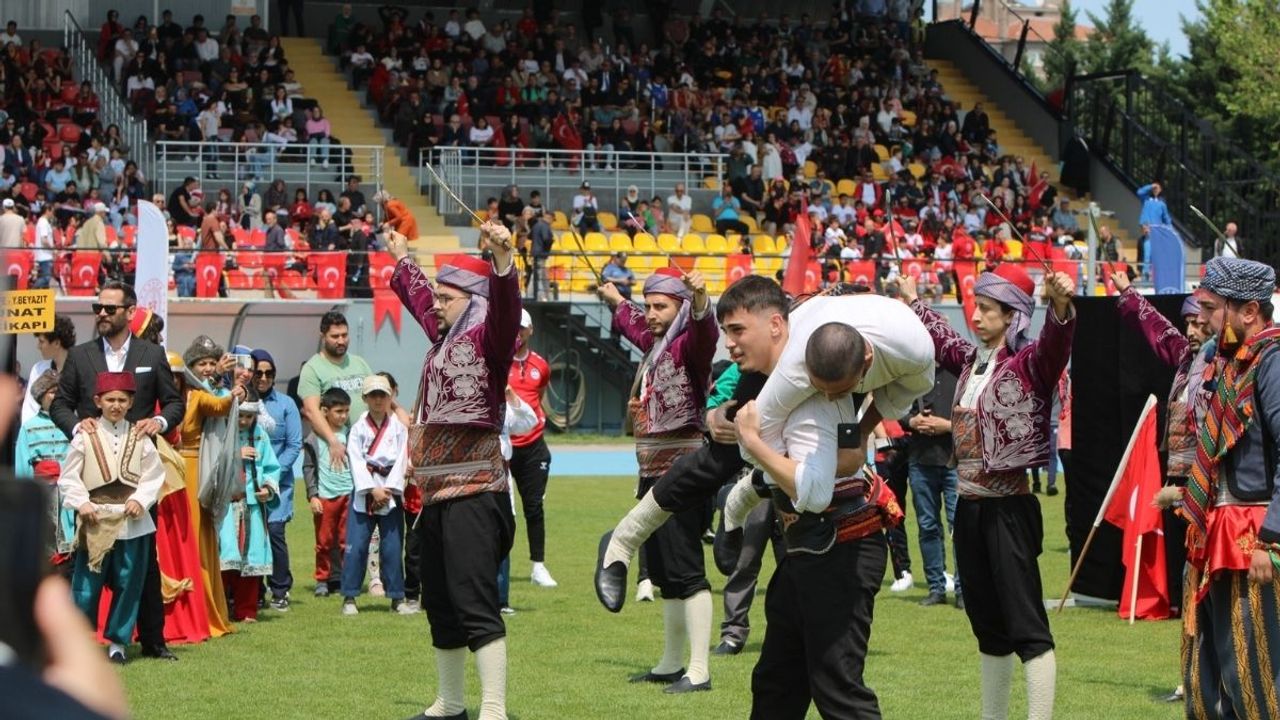 Kayseri'de 19 Mayıs coşkusu! Mekan değişmedi