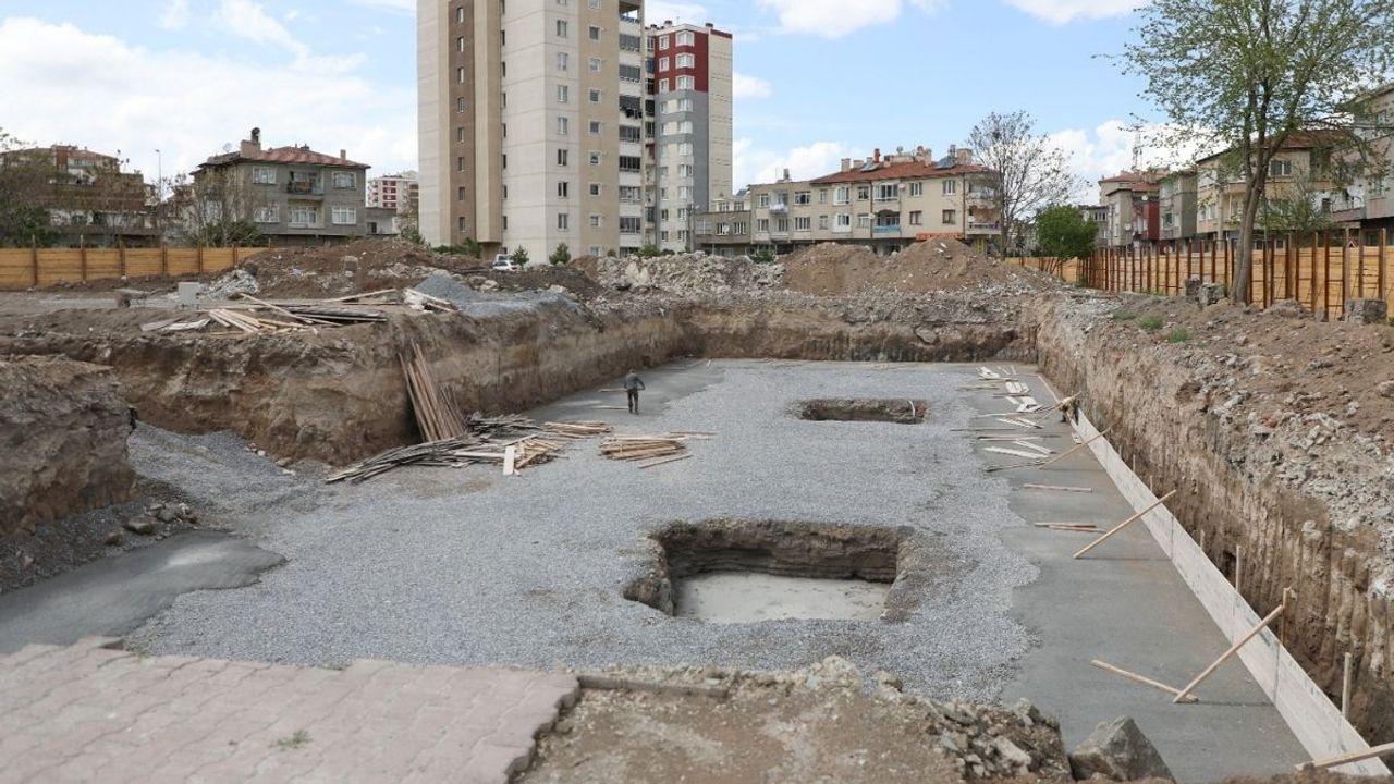 Kayseri'de 78 daire için ilk adım atıldı! Bu yöntem ile depreme dayanıklı hale geliyor
