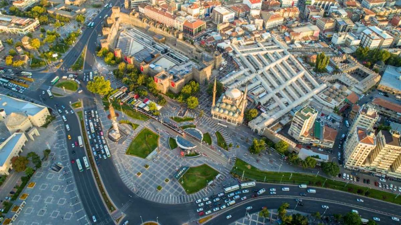 Kayseri'de sürücülere uyarı! 20.00'den itibaren o yollar kapalı olacak