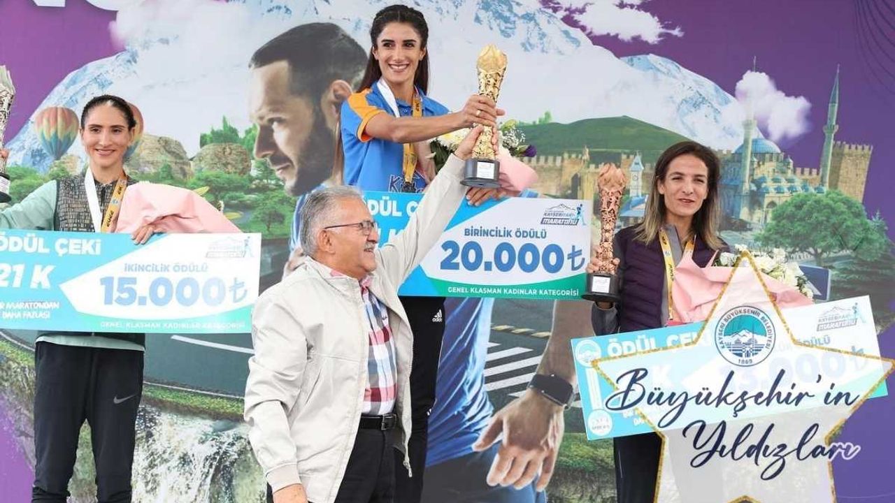 Kayseri'de Büyükşehir'in yıldızları için ödül töreni yapılacak