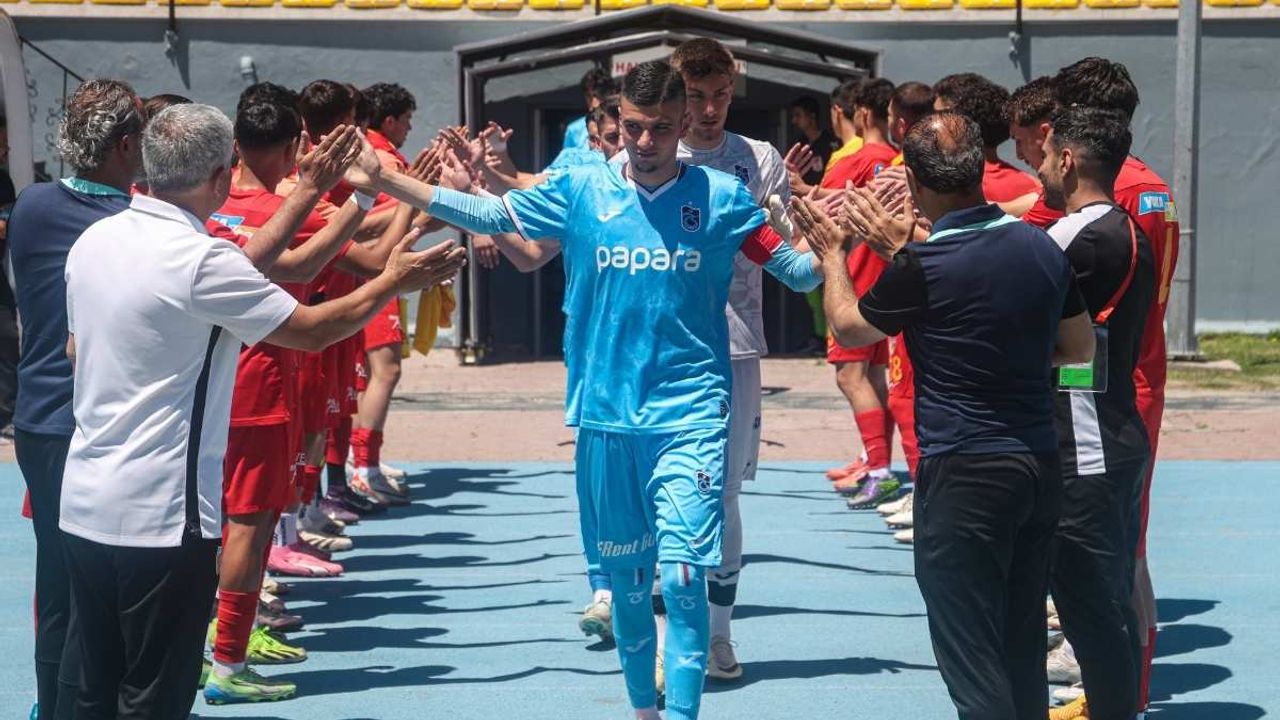 Kayserispor’dan takdir toplayan hareket! Şampiyonu böyle karşıladılar