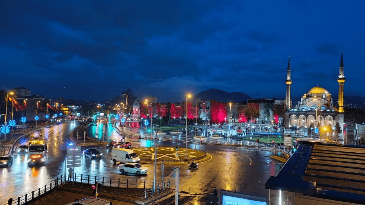 Kayseri’ye büyük ters köşe! Montlar yeniden giyilecek!