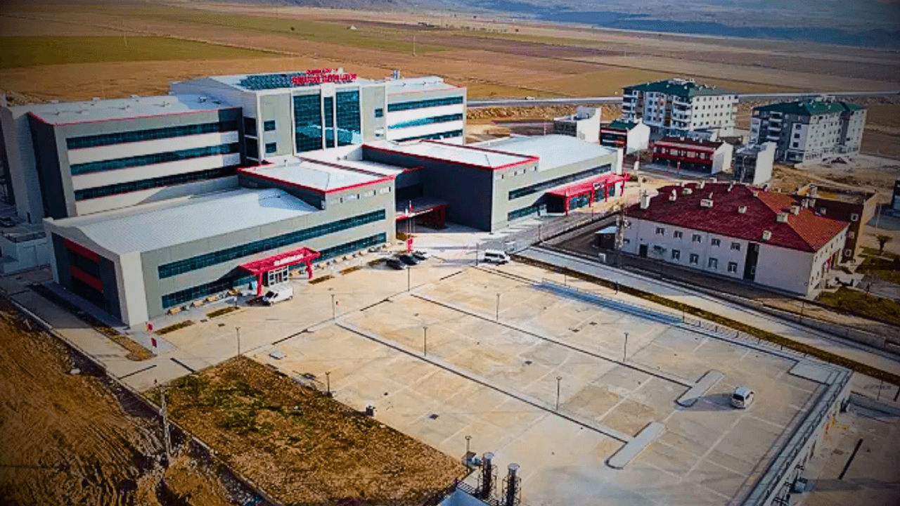 Kayseri'deki hastanede helikopter pisti tehlike saçıyor!