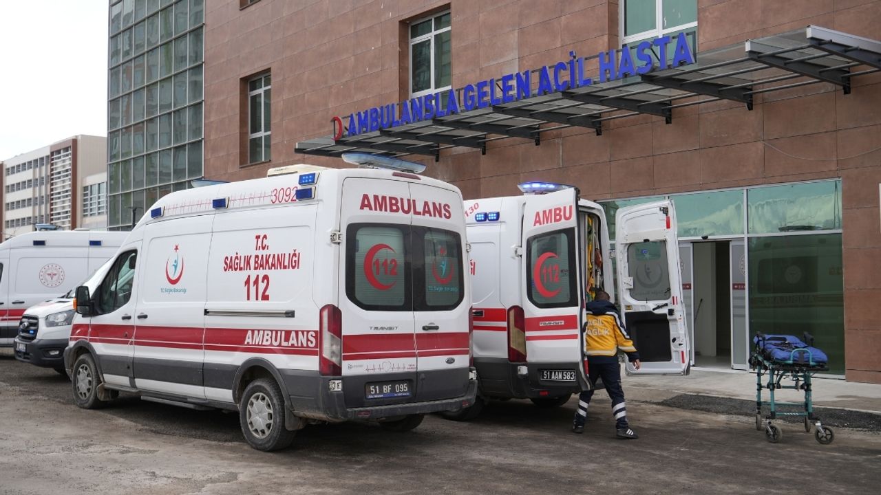Araç yoldan savruldu: 1 ölü!