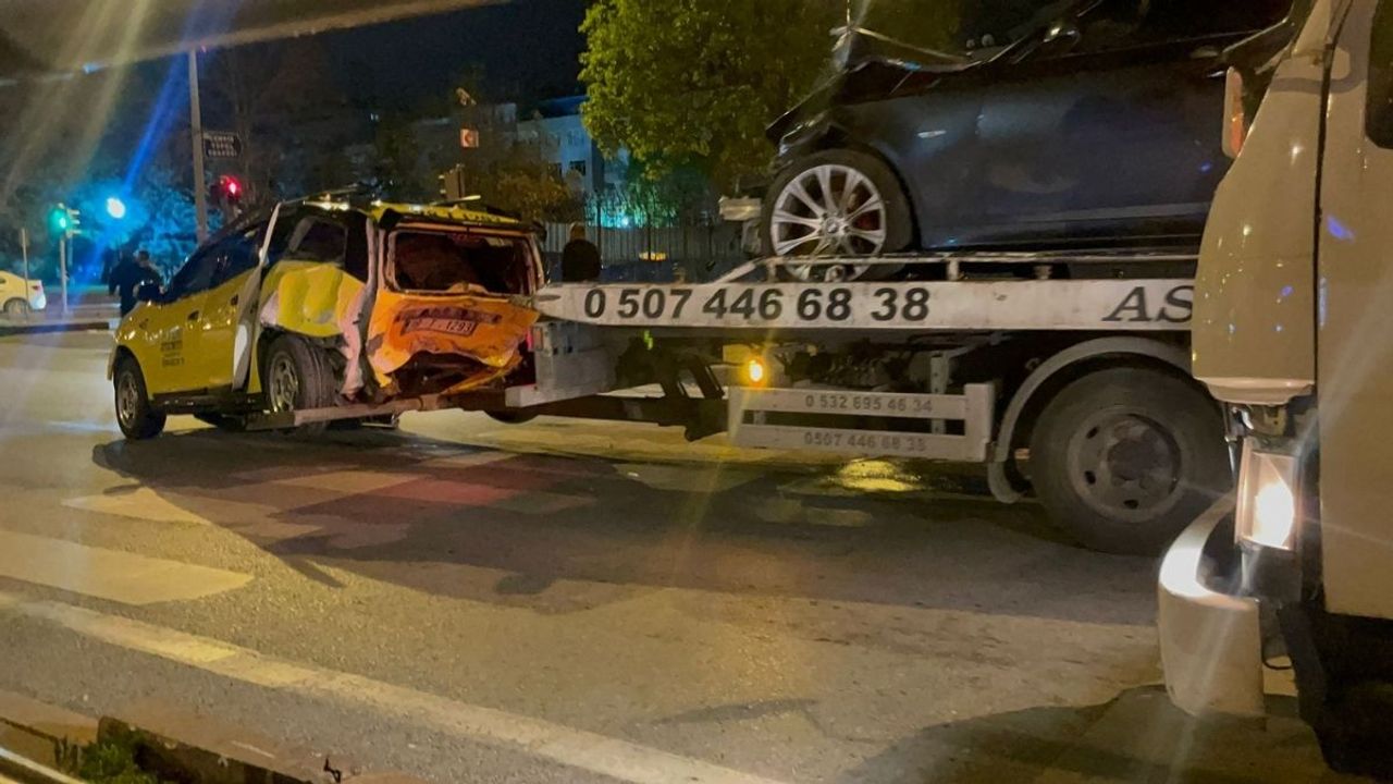 Kayseri'nin göbeğinde zincirleme kaza! Çok sayıda yaralı var