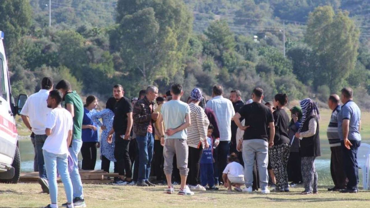 Tekneden düşen genç adamın cansız bedeni 5 gün sonra bulundu
