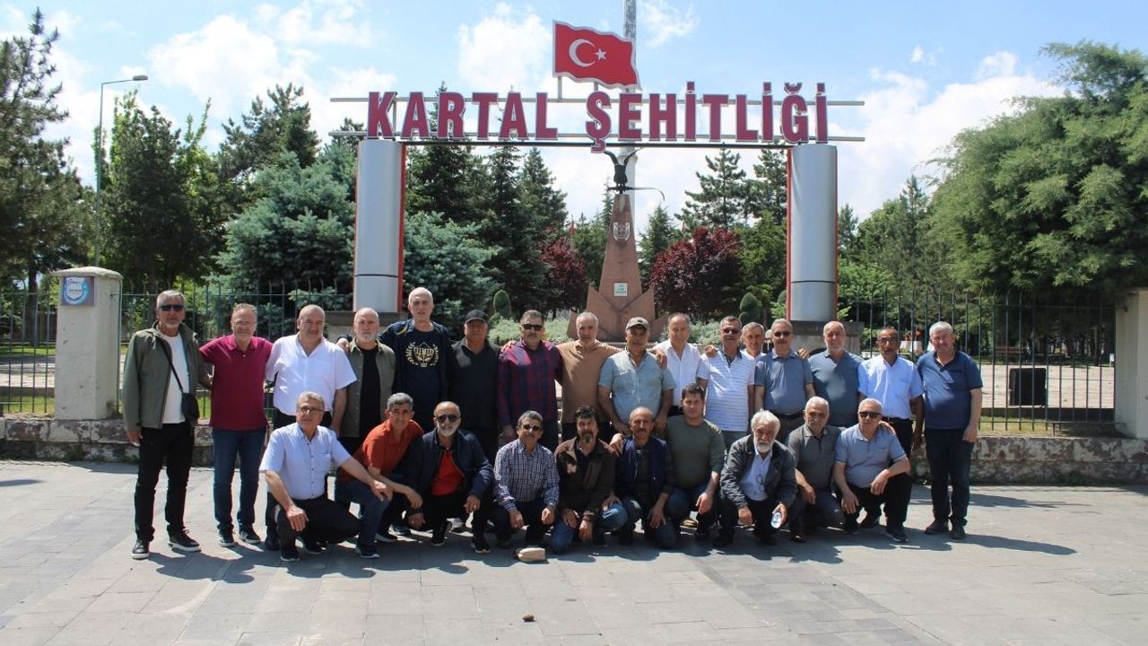 40 yıl aradan sonra büyük buluşma: Asker arkadaşları Kayseri'de bir araya geldi!
