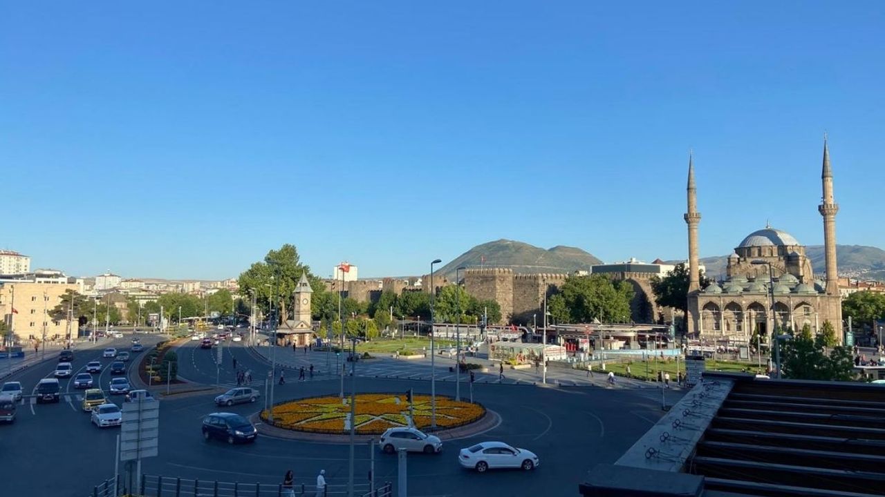 Kayseri Milletvekilinden sert sözler: Astsubaylara verilen sözler yine mi unutulacak?