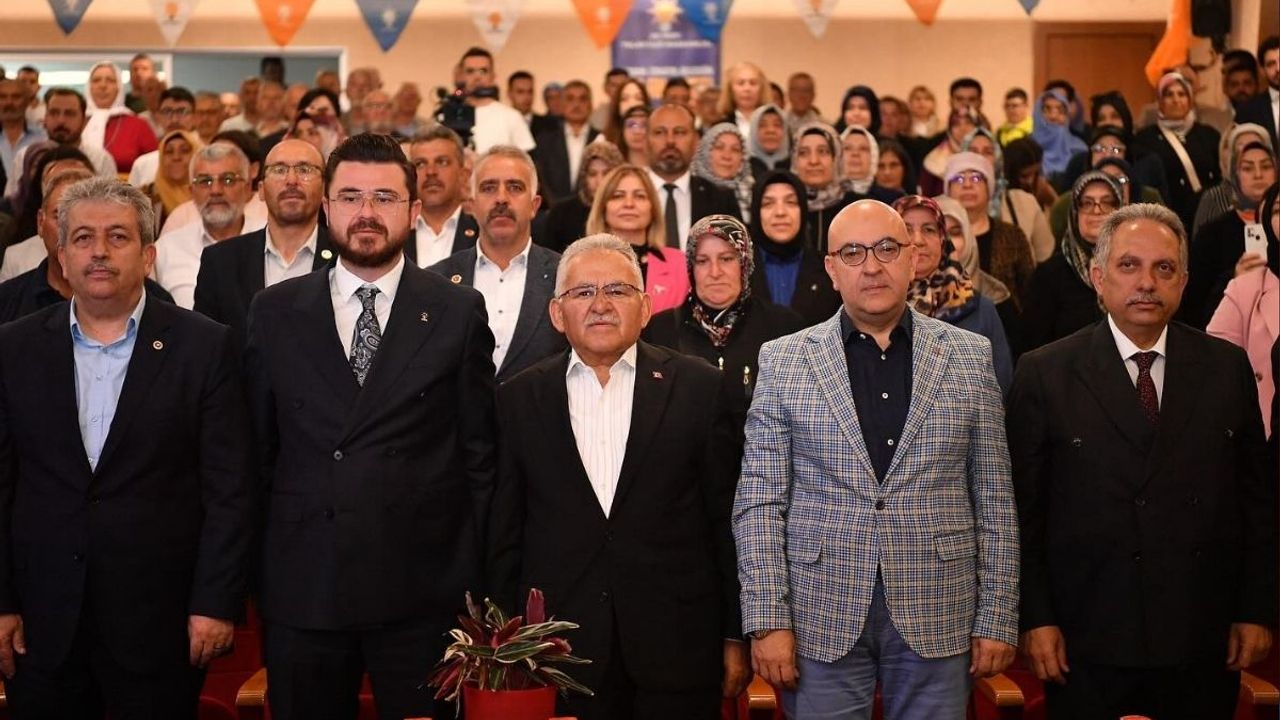 Başkan Büyükkılıç’tan partililere net mesaj! Kayseri için fazlasını yapıyorum