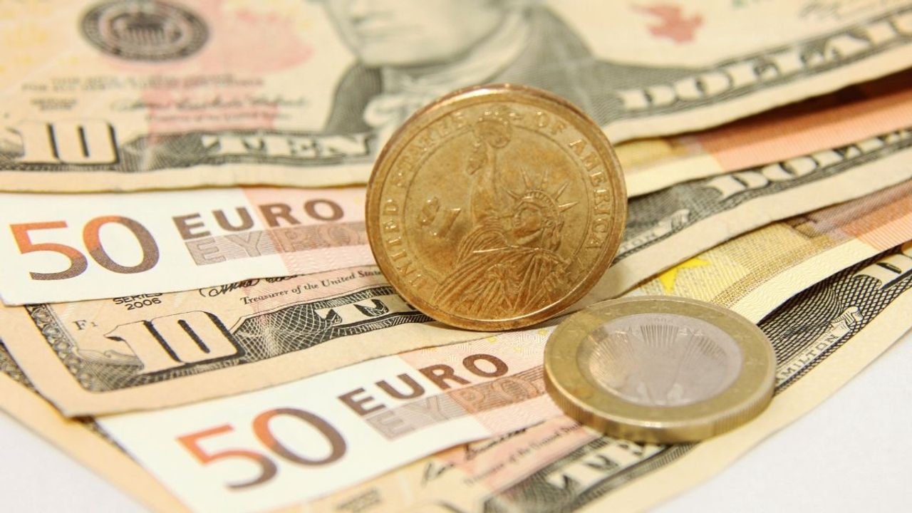 Dolar ve Euro yatırımcısı dikkat! Uzmanından uyarılar geldi