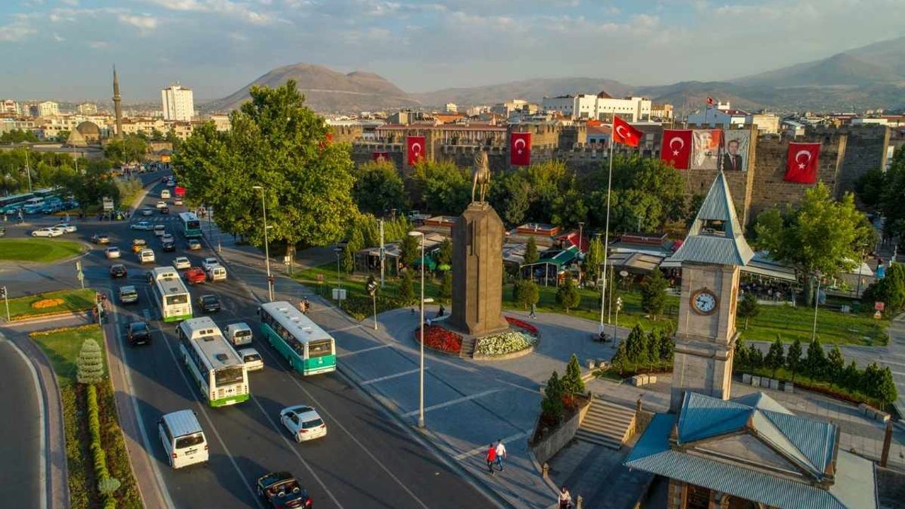 Kayseri'nin 10 ilçesine uyarı geldi! Saatlerce devam edecek