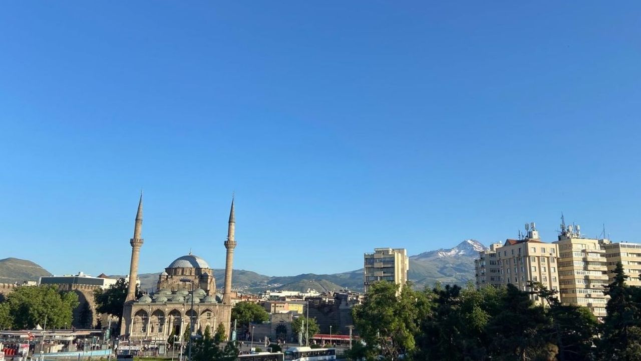 Kayseri’ye sağanak uyarısı! Pazar günü o ilçelere dikkat!
