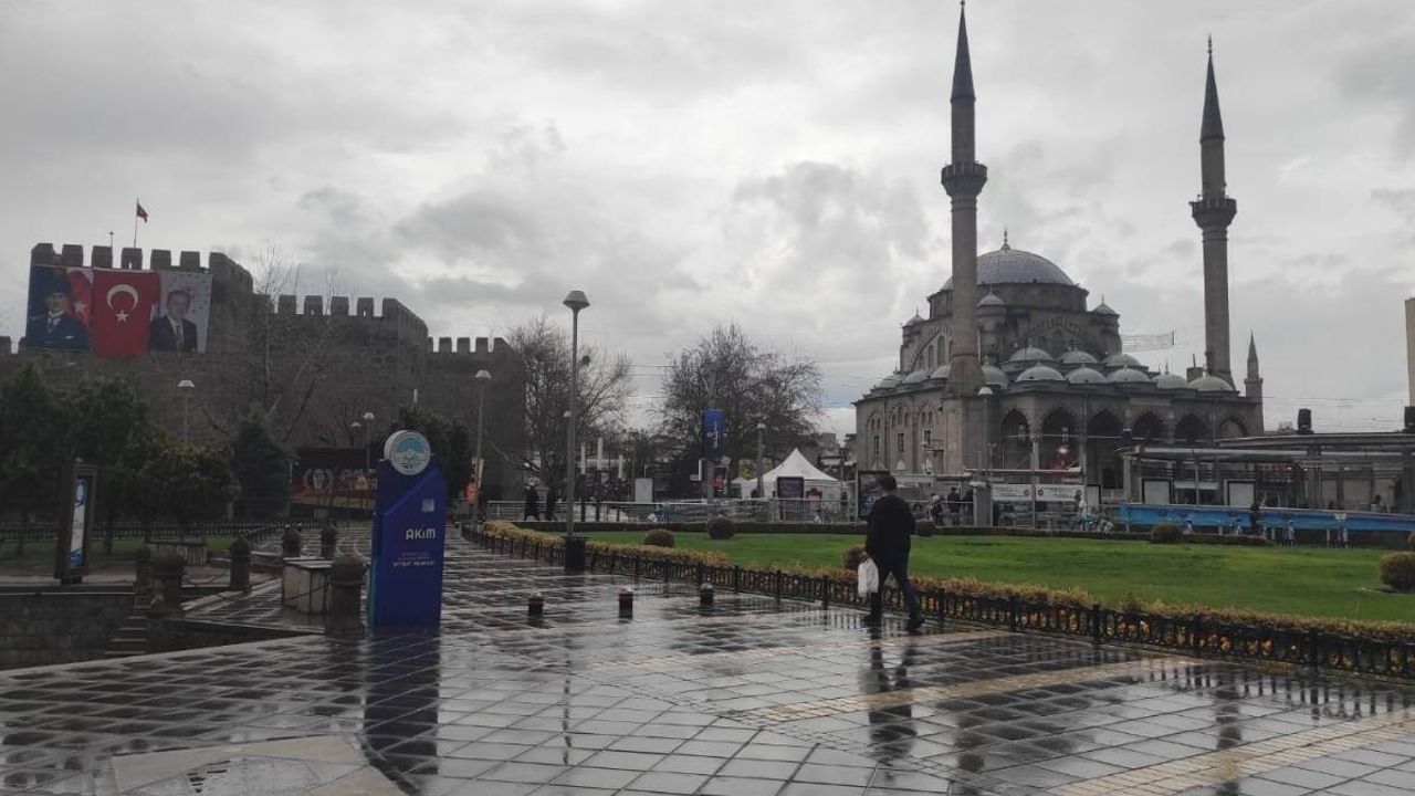Meteorolojiden Kayseri’ye uyarı! Saat verildi, sağanak geliyor