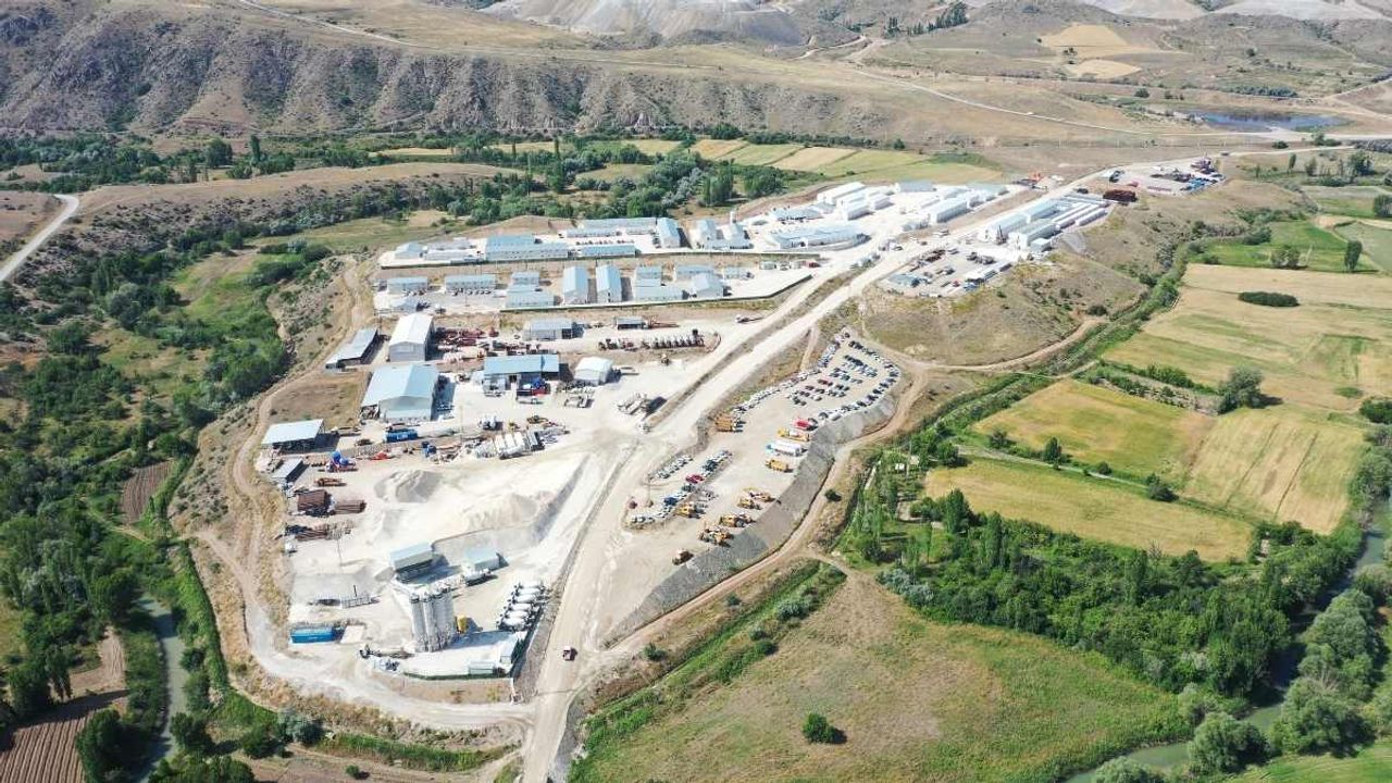 Kayseri-Yerköy Hızlı Tren Hattı ile ilgili Başkan Büyükkılıç'tan açıklama!