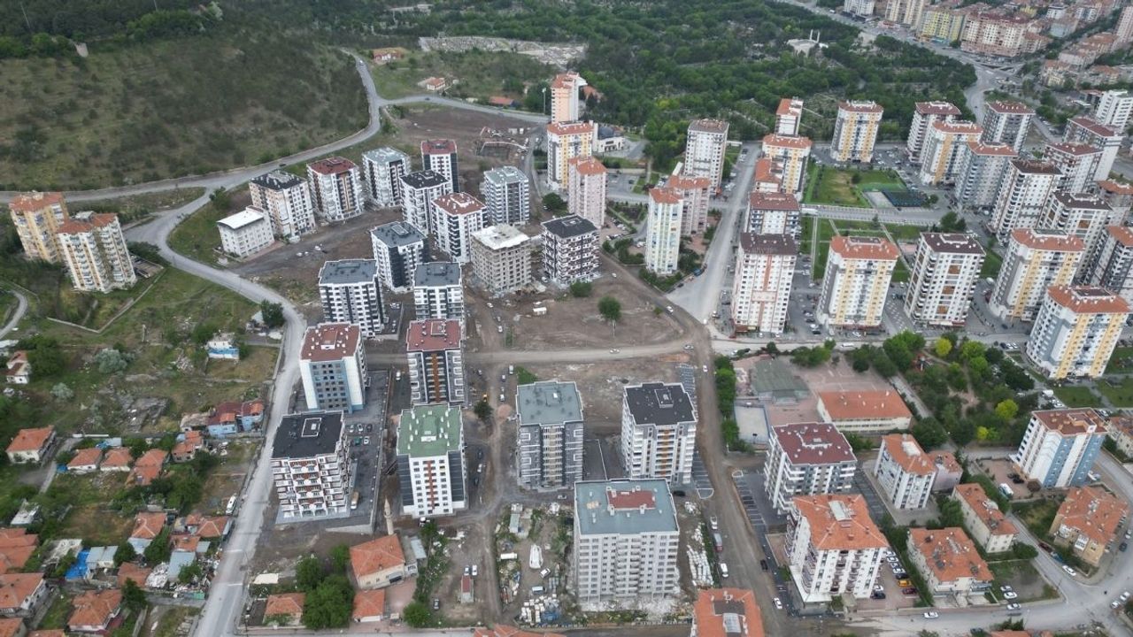 Kayseri'de anahtarlar teslim ediliyor! 340 aile ev sahibi oldu