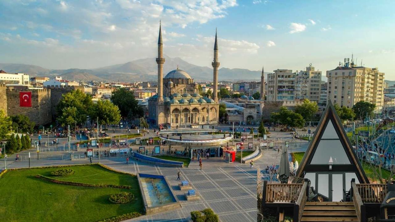 Kocasinan Belediyesi’nden dev ihale! İşyeri, otopark, bungalov evleri