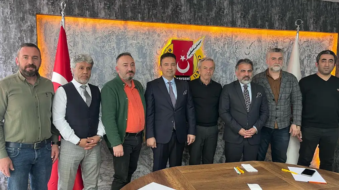 KGC ve TSYD Kayseri’de iki gazeteciye yönelik tehditleri kınadı!