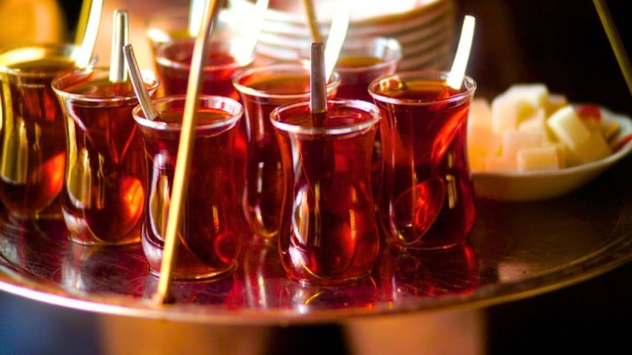 Çay içiyorsanız bunu duyunca çok şaşıracaksınız!