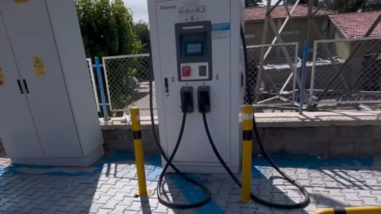 Kayseri'de elektrikli araç sahiplerini sevindiren hamle: KCETAŞ binası önüne açıldı!