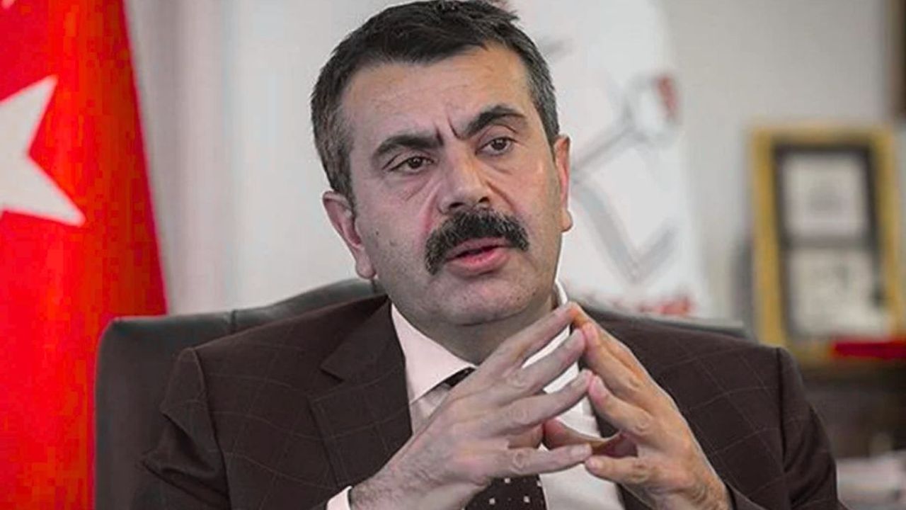 MEB'ten yeni karar: Okullarda serbest kıyafet dönemi bitiyor!