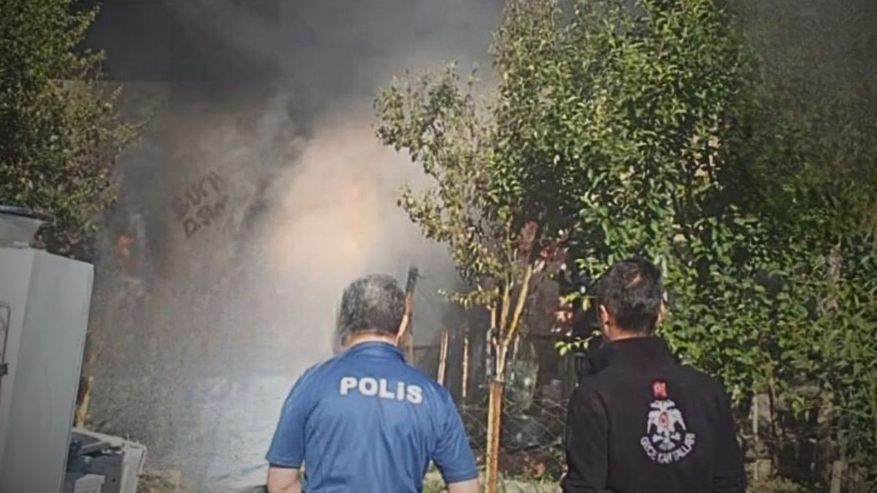 Kayseri’de beyaz eşya tamircisinde yangın paniği!