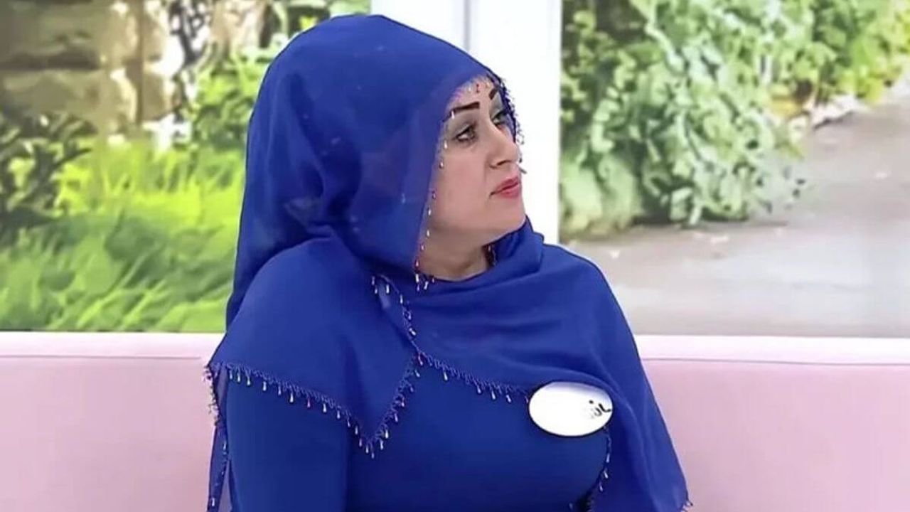 Esra Erol’da 'tek suçum güzel olmak' demişti! Saç ektirince başörtüsünü çıkarıp paylaştı
