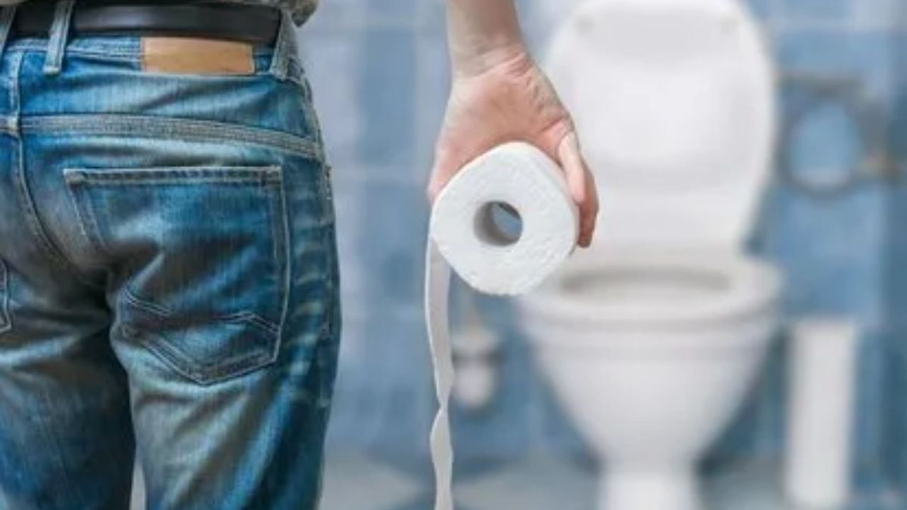 Tuvalette uzun oturmak Hemoroid sebebi mi?