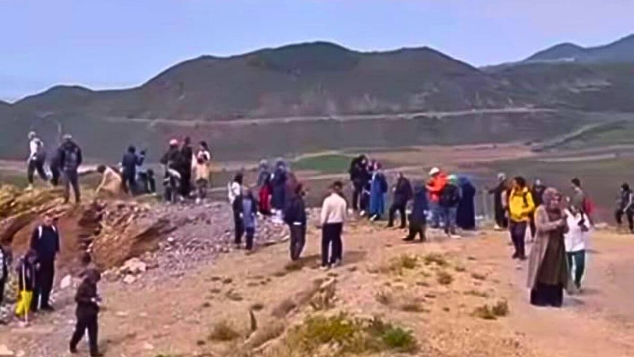 Develi’de gözler bu kalabalıkta! Onlarca kişi aynı noktada buluştu