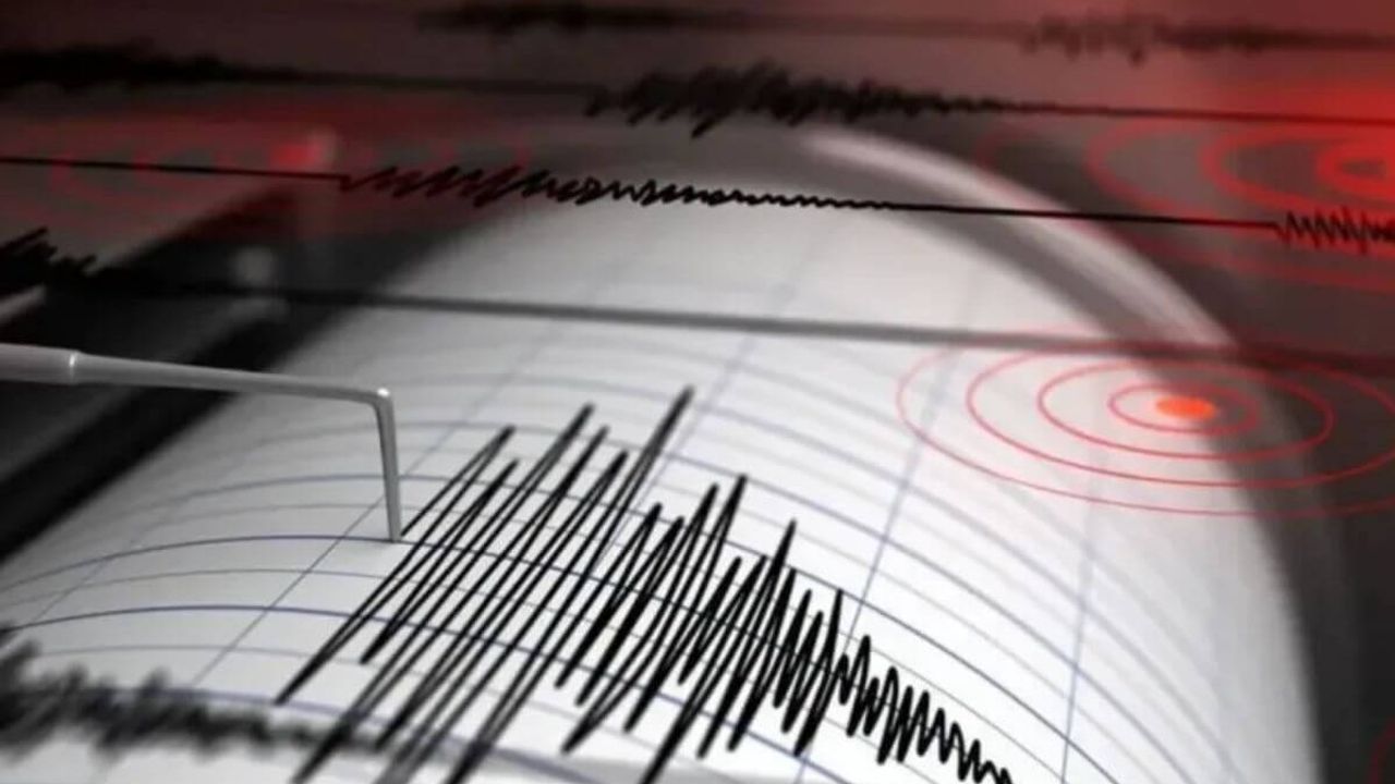 Deprem alarmı! 5.0 büyüklüğündeki sallantı korkuttu