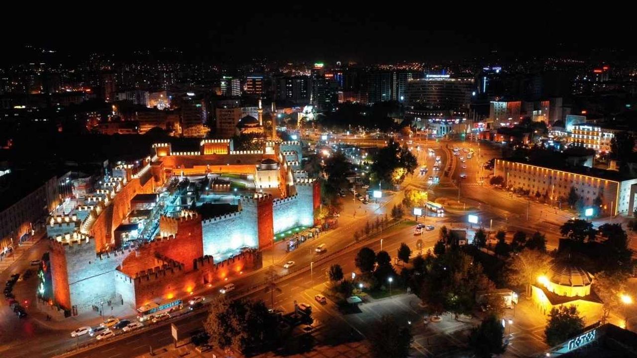 Büyük festivale hazırlıklar sürüyor! Herkes Kayseri'yi konuşacak!