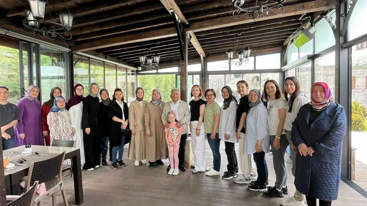Memduh Büyükkılıç, Meslektaşları İle buluştu