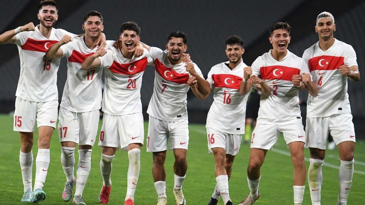 Milli Takımın gururu oldu! Kayserisporlu futbolcu yüzleri güldürdü!