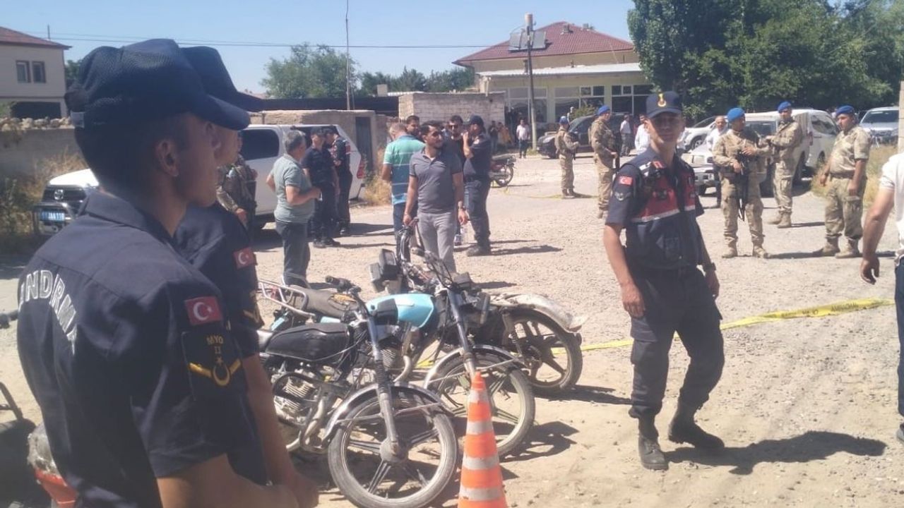 İş yerine silahlı saldırı: 1 ölü 2 yaralı