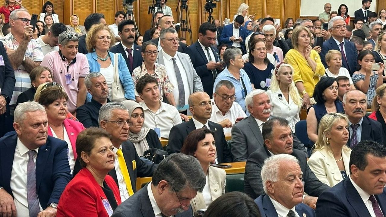 CHP’nin kalbi Ankara’da attı: Kayseri heyeti, İnce’ye dönüş çağrısına eşlik etti