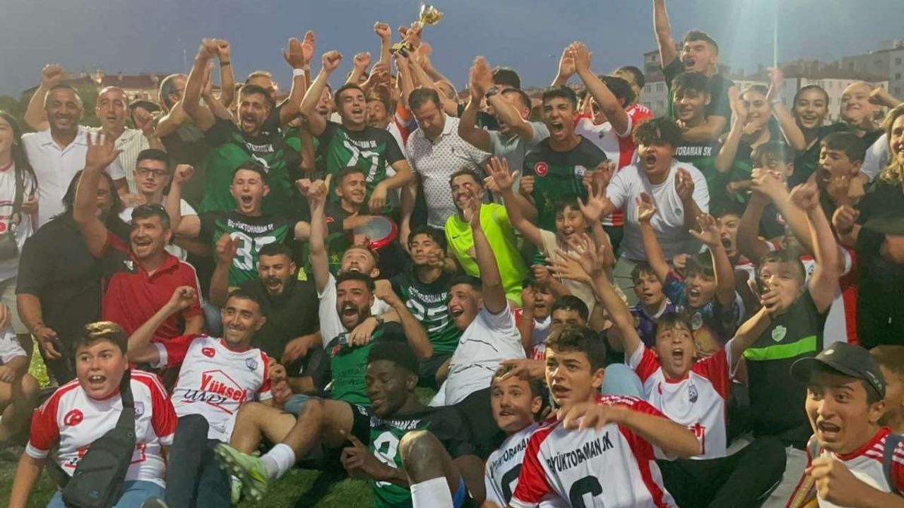 İkinci Amatör'de iki takım şampiyon oldu! Mutlu sona ulaştılar