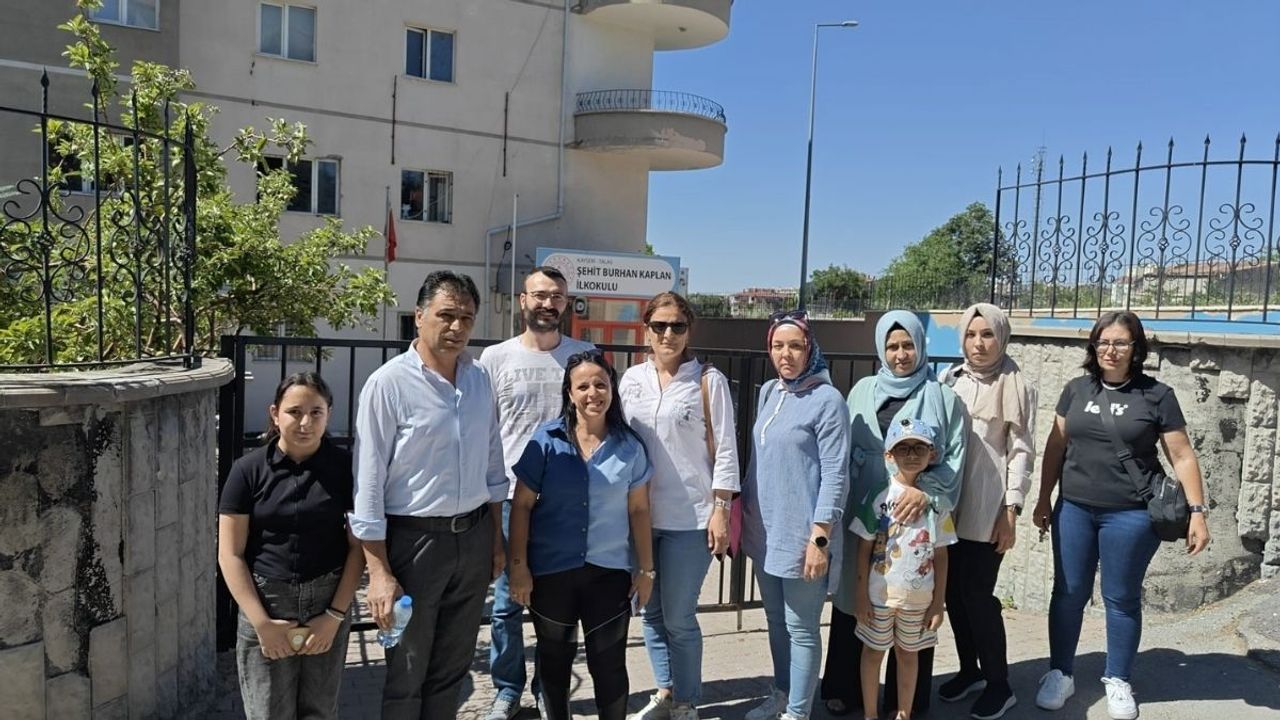 Talas'ta okul krizi: Kapatma kararı alınan okula veliler akın etti!