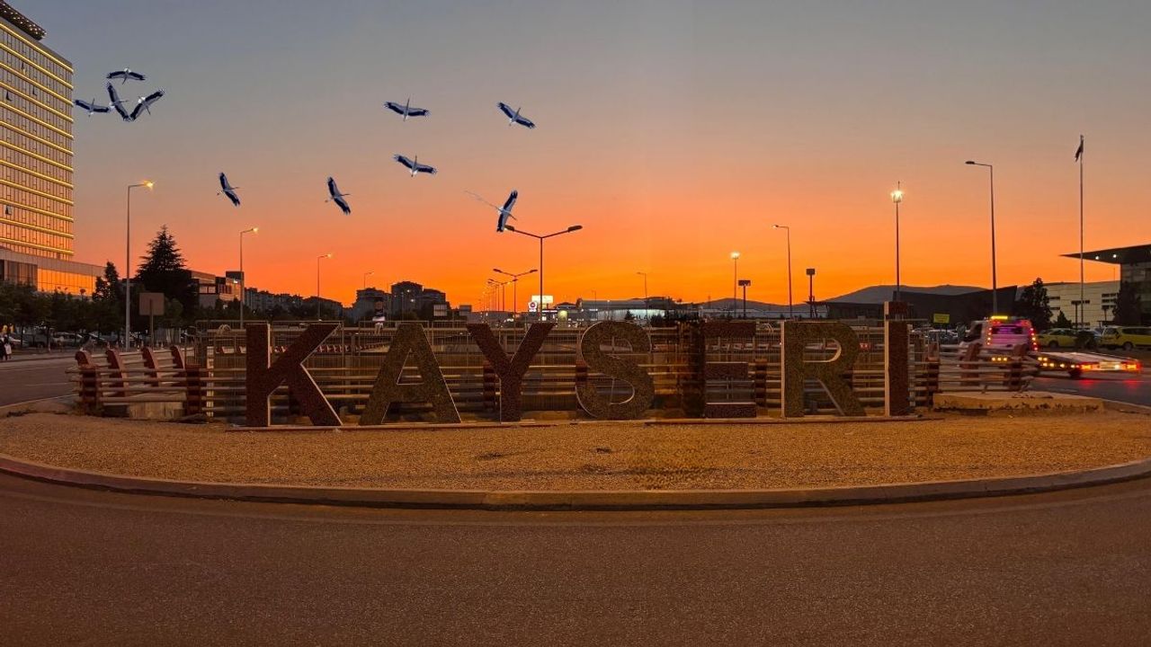 Kayseri'de görenlerin yüzünü gülümseten o anlar, böyle görüntülendi!