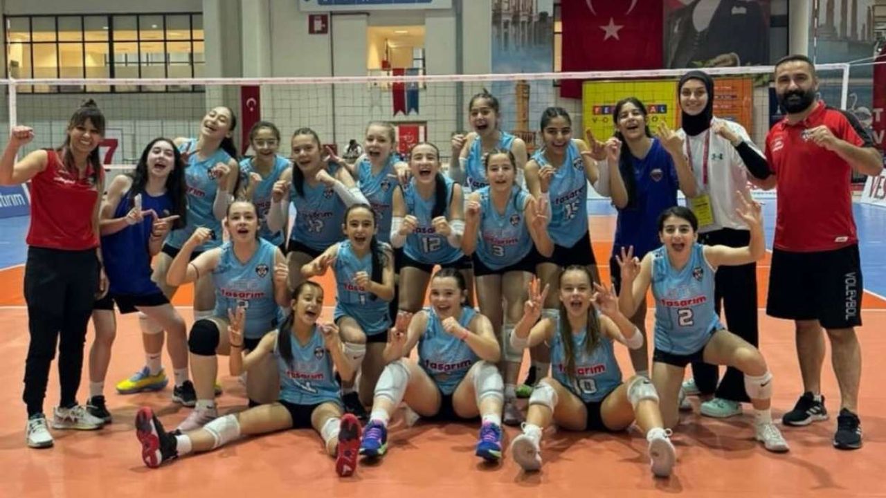 Kayseri Voleybol Kulübü, Türkiye Şampiyonası finallerine hızlı başladı