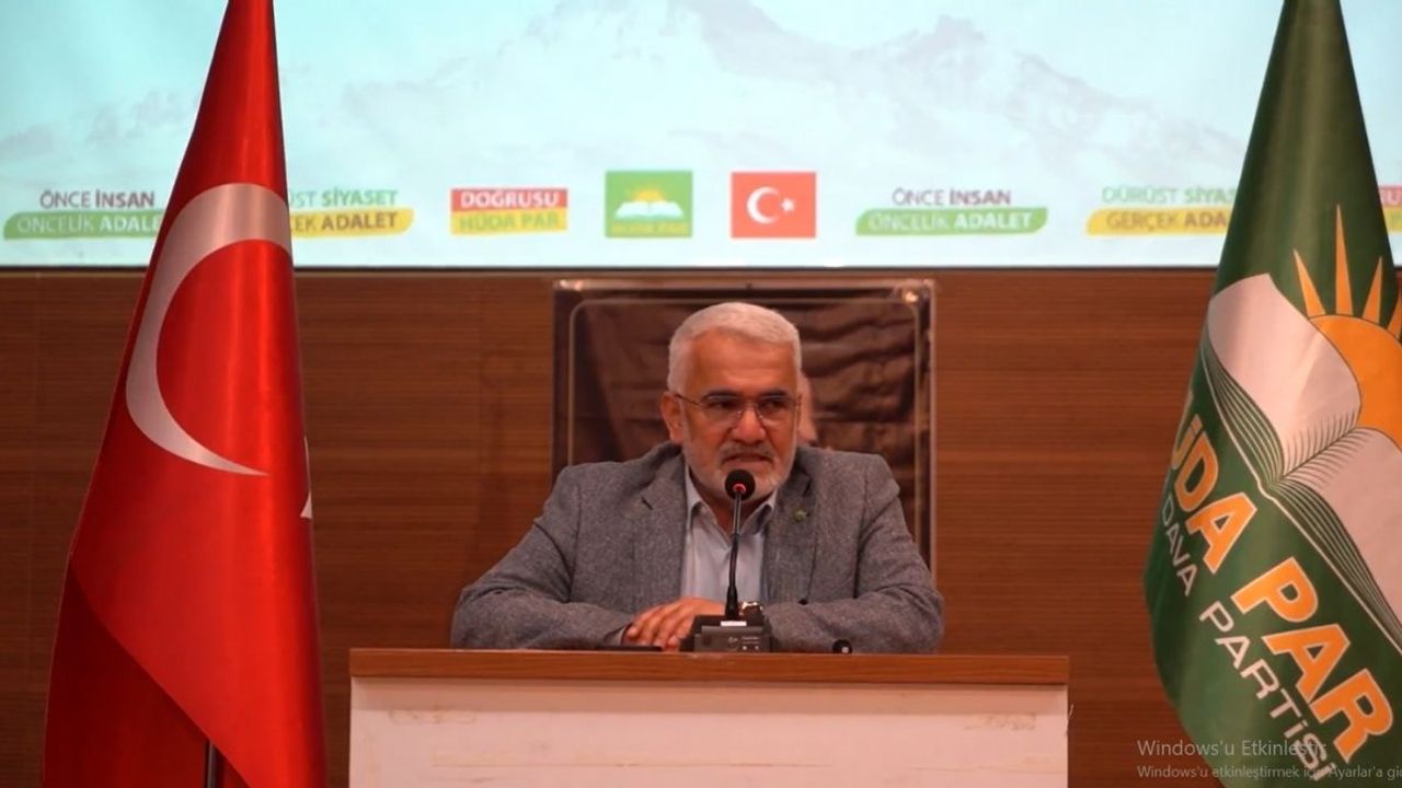 HÜDA PAR'lı başkandan Kayseri'de çarpıcı yorum: Cunta anayasası değişmeli