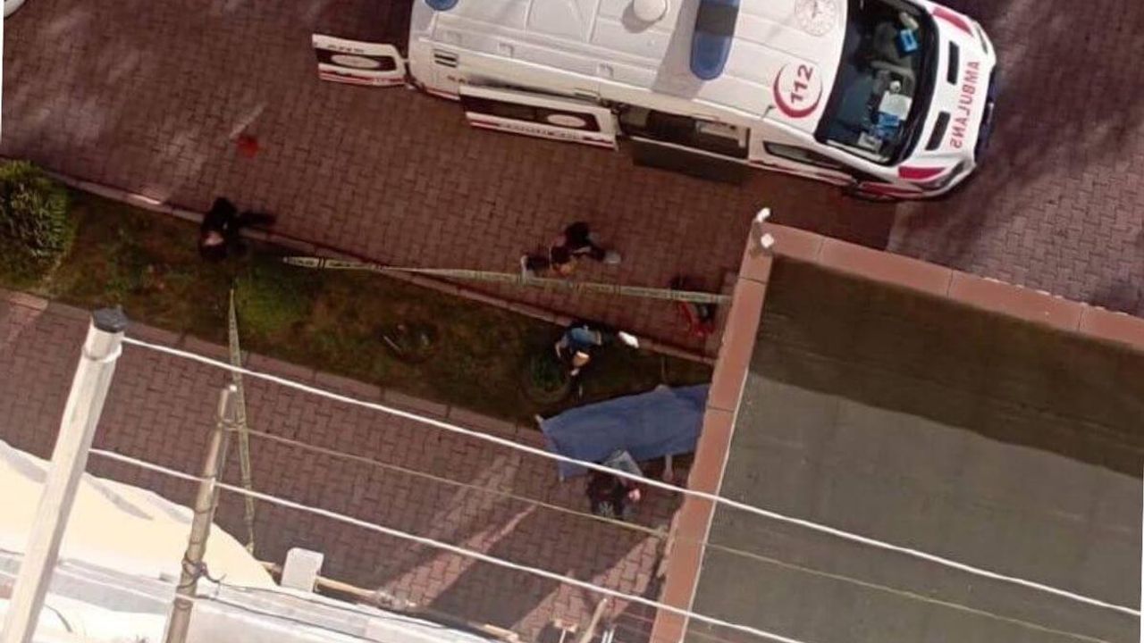 Beyazşehir'de feci olay: 30 yaşındaki genç yüksekten düşerek can verdi!